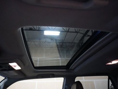 Used 2016 Toyota 4Runner Limited image 12