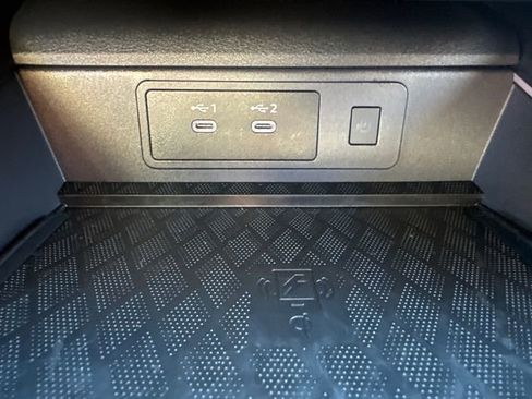 Used 2025 Nissan Murano SL image 38