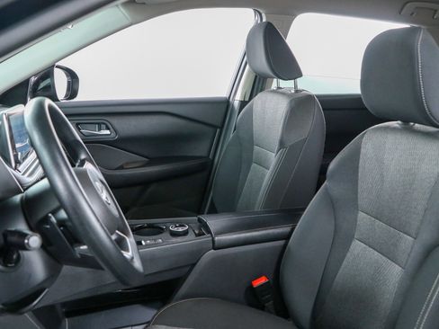 Used 2024 Nissan Rogue SV AWD/4WD image 23