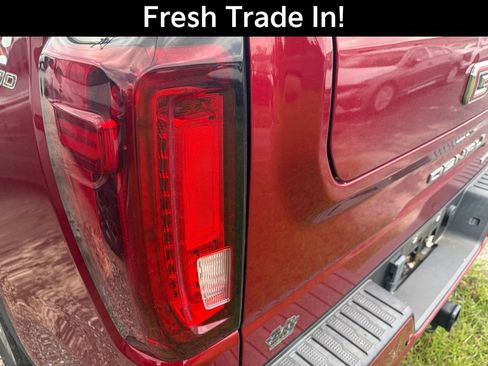 Used 2023 GMC Sierra 1500 Denali AWD/4WD image 11