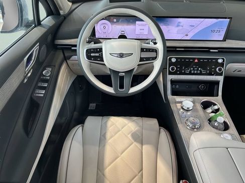 Used 2025 Genesis GV80 3.5T Prestige AWD/4WD image 10