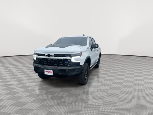 Certified 2023 Chevrolet Silverado 1500 ZR2 w/ ZR2 Bison Edition image 4