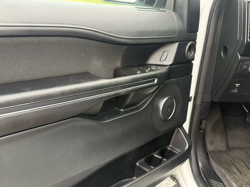Used 2020 Ford Expedition XL image 13