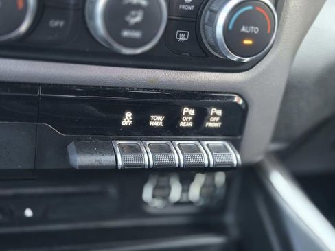 Used 2019 RAM 1500 Big Horn image 31