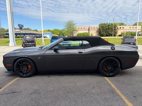 Used 2023 Dodge Challenger SRT Hellcat RWD image 28