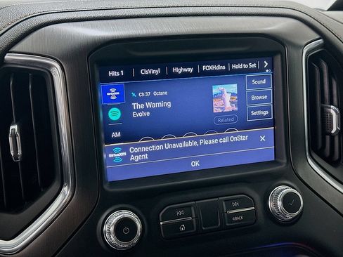 Used 2022 GMC Sierra 2500 AT4 w/ AT4 Preferred Package AWD/4WD image 15