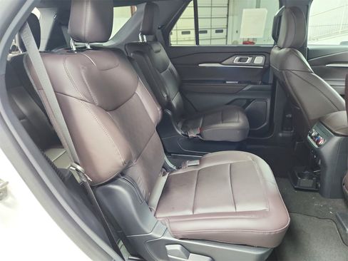 New 2026 Ford Explorer Platinum image 42