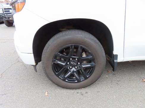 Used 2022 Chevrolet Silverado 1500 Custom image 12