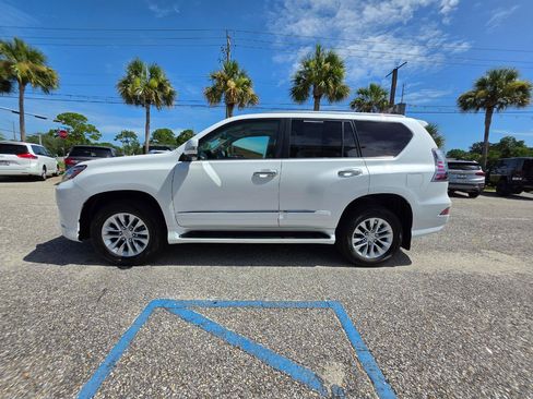 Used 2019 Lexus GX 460 Premium AWD/4WD image 2