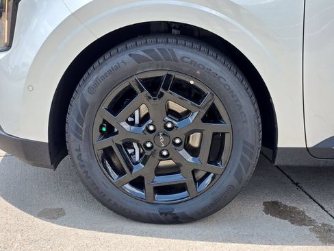 New 2026 Kia Carnival SX w/ SX Dark Edition Package FWD image 9