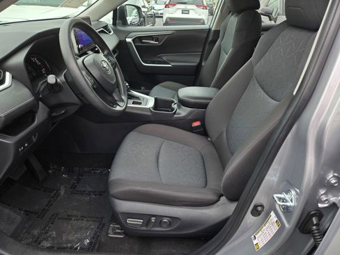 Certified 2025 Toyota RAV4 XLE AWD/4WD image 15