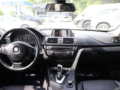 Used 2016 BMW 320i xDrive Sedan AWD/4WD image 16
