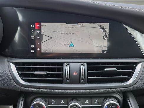 New 2025 Alfa Romeo Giulia w/ Driving Assist Package RWD image 14