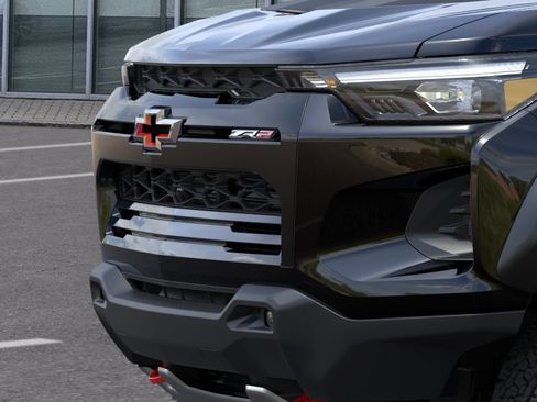 New 2026 Chevrolet Colorado ZR2 w/ Technology Package AWD/4WD image 37