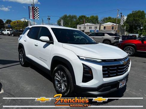 Used 2025 Chevrolet Equinox LT AWD/4WD image 3