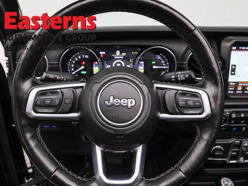 Used 2021 Jeep Wrangler Unlimited Sahara w/ Cold Weather Group AWD/4WD image 10