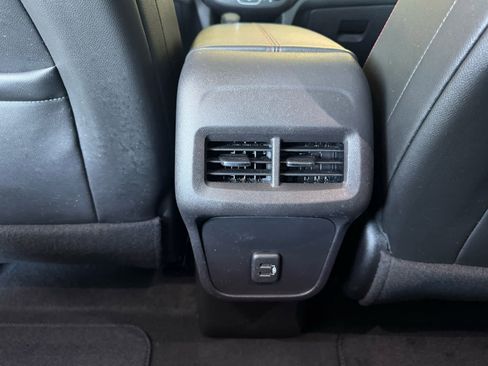 Used 2024 Chevrolet Equinox RS FWD image 11