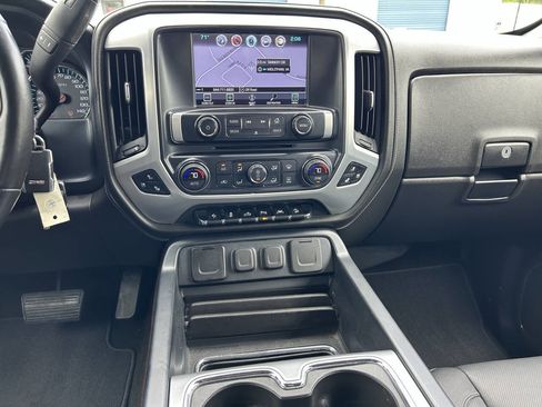 Used 2018 GMC Sierra 1500 SLT image 17