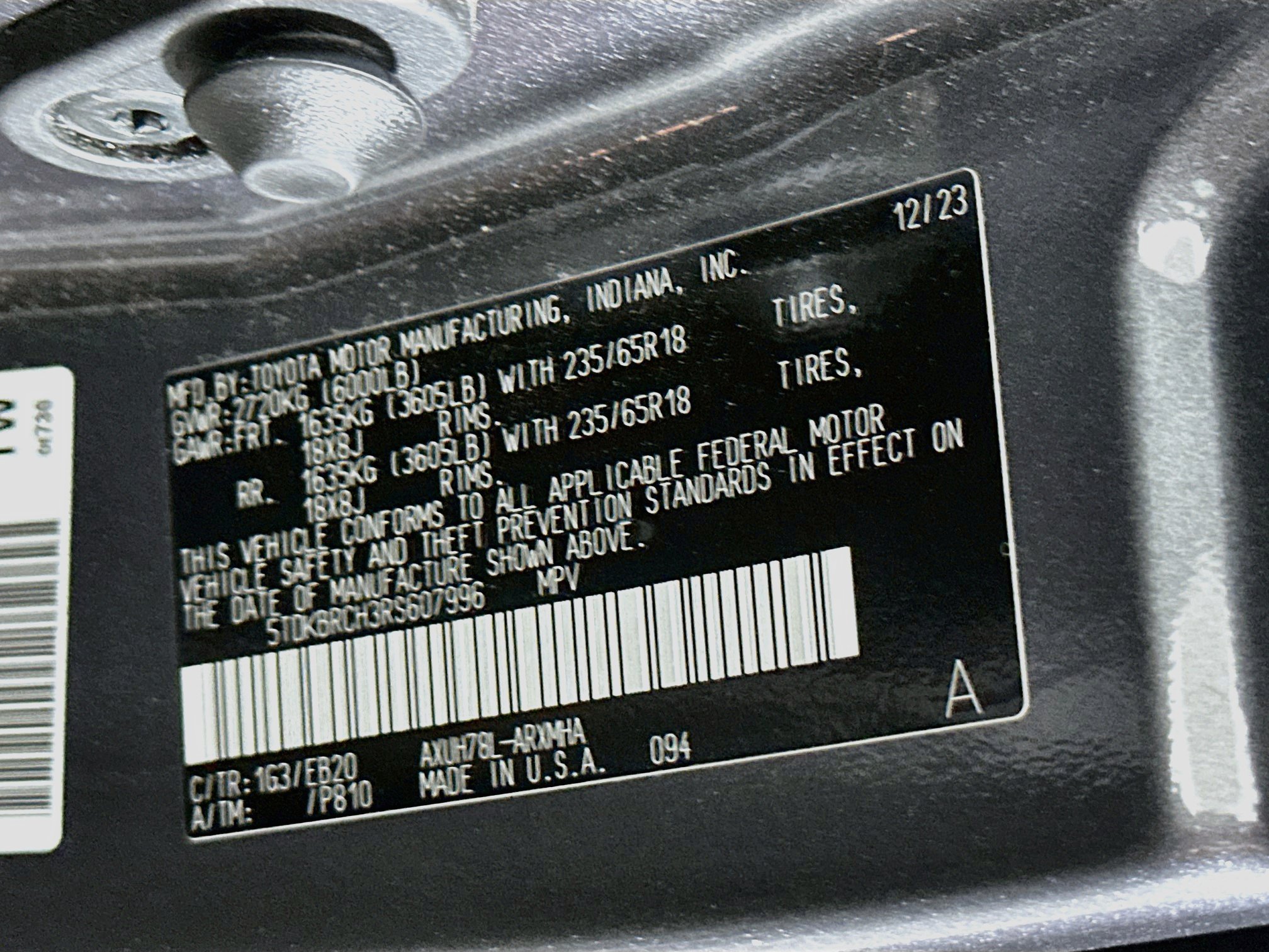 Used 2024 Toyota Highlander XLE AWD/4WD image 12