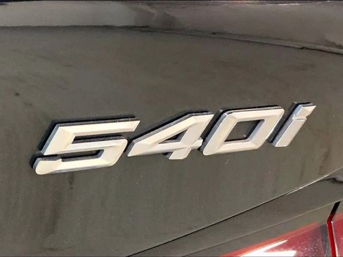 Certified 2023 BMW 540i xDrive w/ M Sport Package image 10
