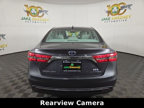 Used 2016 Toyota Avalon Limited image 9