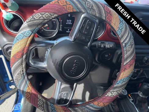 Used 2023 Jeep Wrangler Unlimited Rubicon image 9