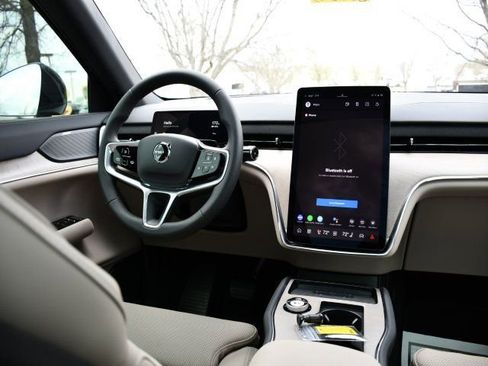 New 2025 Volvo EX90 Plus AWD/4WD image 22