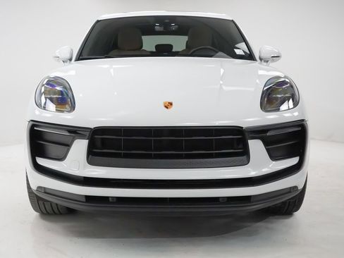 Used 2022 Porsche Macan image 6