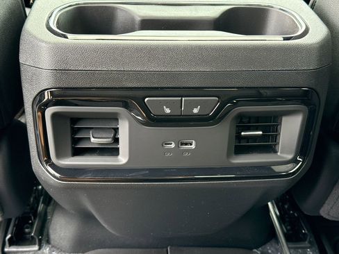 New 2026 GMC Sierra 2500 AT4 w/ AT4 Premium Plus Package AWD/4WD image 30