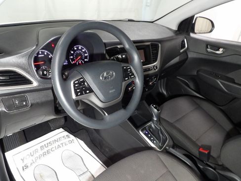 Used 2019 Hyundai Accent SE image 9