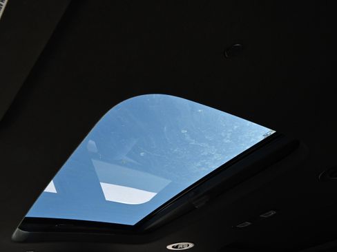 Used 2023 Chevrolet Traverse High Country w/ LPO, Floor Liner Package image 24