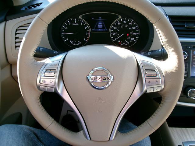 Used 2016 Nissan Altima 2.5 SL w/ 2.5 Technology Package FWD image 11
