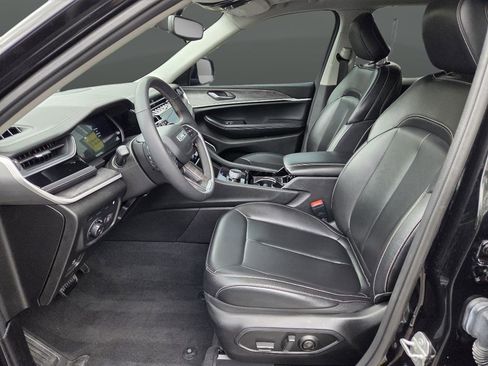 Used 2023 Jeep Grand Cherokee 4WD 4xe image 9