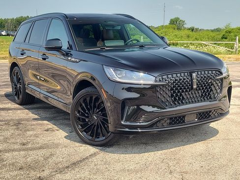 Used 2025 Lincoln Aviator Reserve w/ Equipment Group 201A AWD/4WD image 5