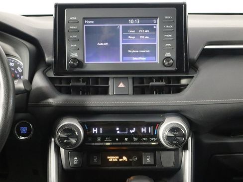 Used 2019 Toyota RAV4 XLE FWD image 27