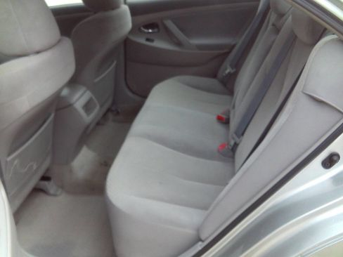 Used 2009 Toyota Camry LE image 17