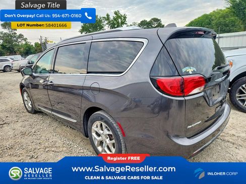 Used 2019 Chrysler Pacifica Limited w/ Advanced Safetytec Group FWD image 3