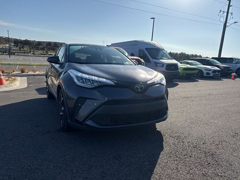 Used 2021 Toyota C-HR LE image 1