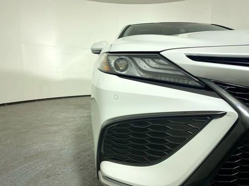 Used 2021 Toyota Camry XSE image 28