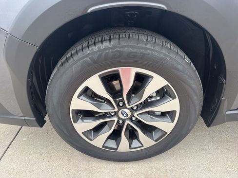 Used 2025 Subaru Outback Touring image 6