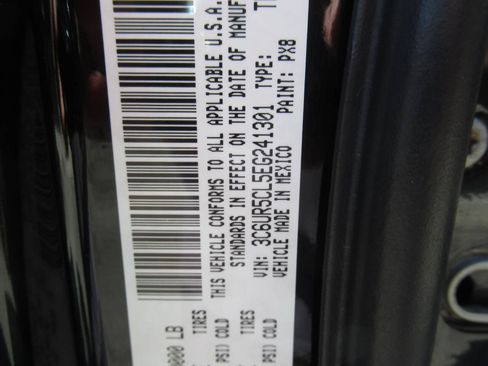 Used 2014 RAM 2500 Tradesman w/ Chrome Appearance Group AWD/4WD image 20