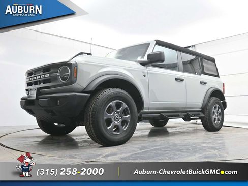Used 2024 Ford Bronco Big Bend image 18