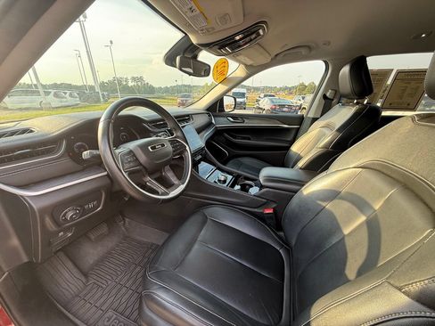 Used 2022 Jeep Grand Cherokee L Limited RWD image 20