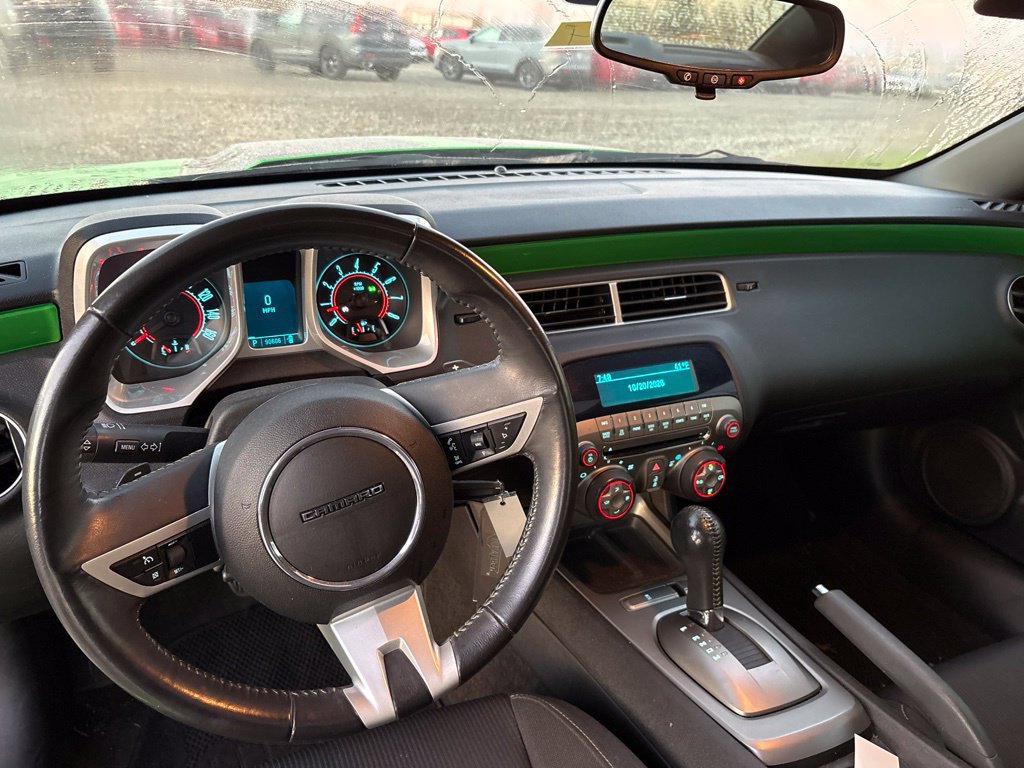 Used 2010 Chevrolet Camaro LT RWD image 17