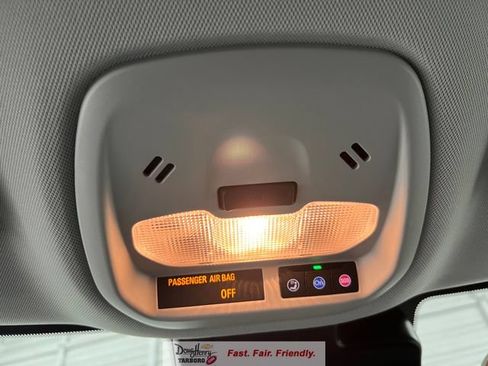 Used 2025 Chevrolet Trax LT w/ LT Convenience Package FWD image 46