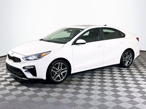 Used 2019 Kia Forte S w/ S Premium Package FWD image 4