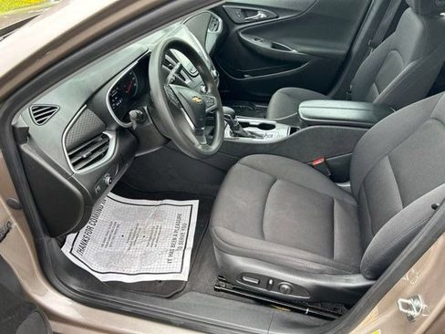 Used 2023 Chevrolet Malibu LT w/ Driver Confidence Package FWD image 12