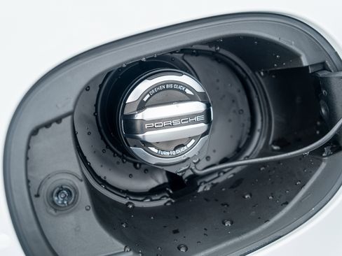 Certified 2026 Porsche Macan image 36