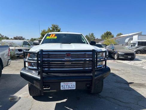 Used 2017 Chevrolet Silverado 2500 W/T AWD/4WD image 10