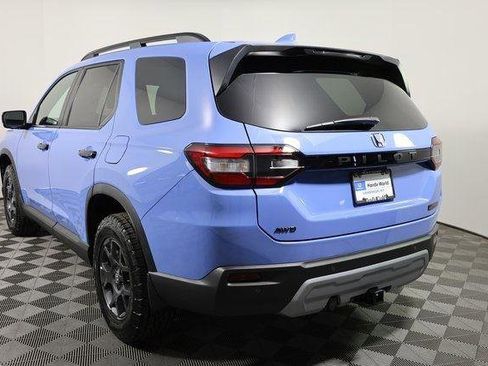 New 2025 Honda Pilot TrailSport image 6